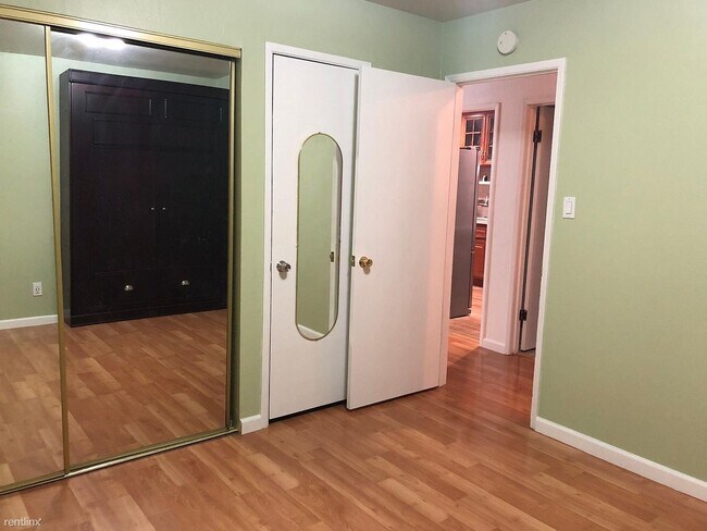 Building Photo - 5058 Garden Way