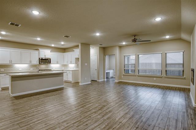 Building Photo - 496 Fox Ridge Dr