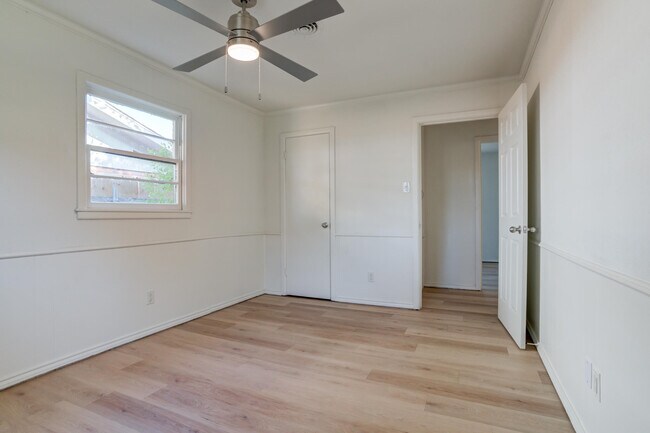 Building Photo - 4008 26th St