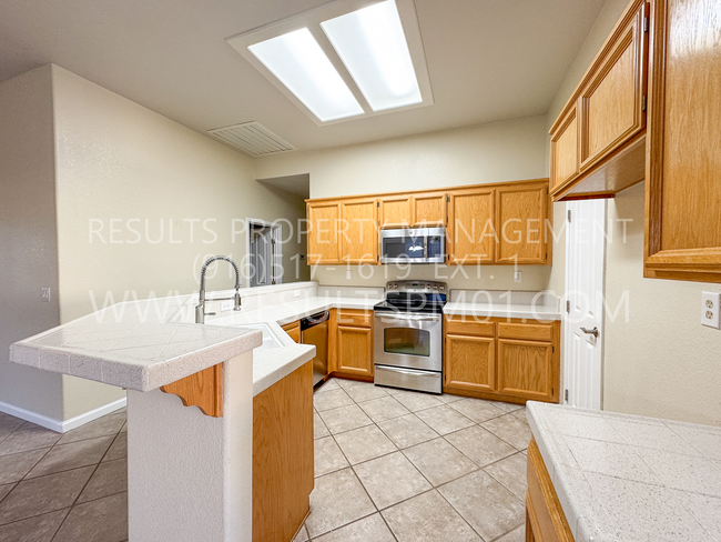 Building Photo - Gorgeous Single Story Home in Rocklin with...