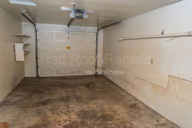 Building Photo - 1418 Tule Lake Dr S