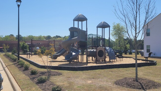 Building Photo - Beautiful New Townhome for Military Tenant