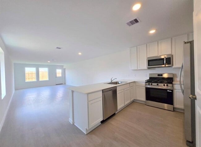 Building Photo - 28818 Texas Sparrow Ln
