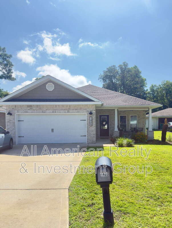 Primary Photo - 1405 Hickory St