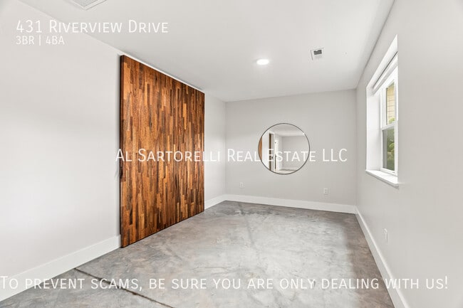 Building Photo - 431 Riverview Dr