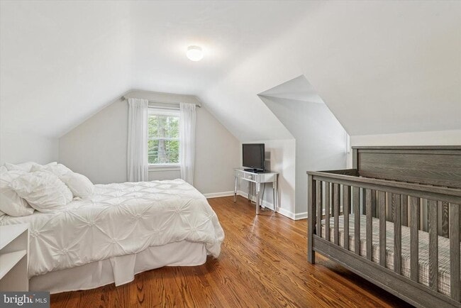 Building Photo - 903 Sulgrave Ln