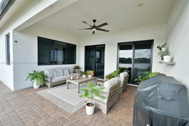 Building Photo - 4221 SW 178th Ave