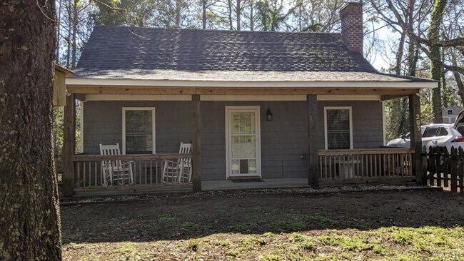 Building Photo - 203 Colonial Beach Rd