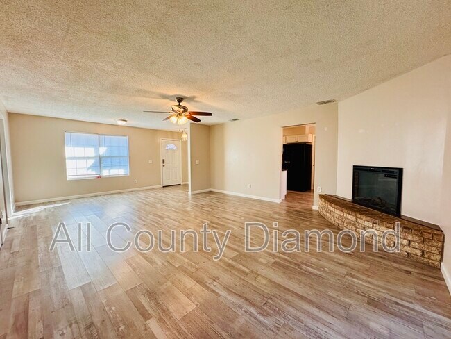 Building Photo - 167 Lauren Ln