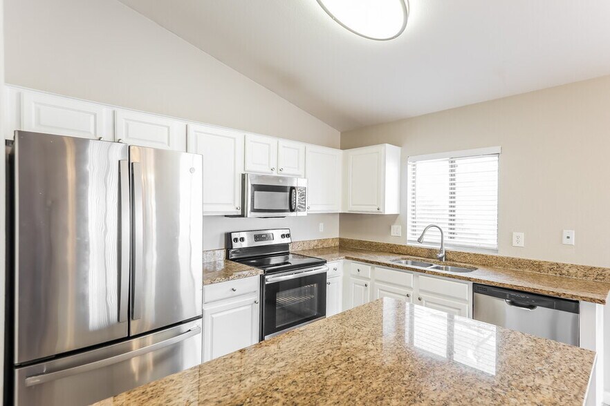 Building Photo - 14317 N 129th Dr