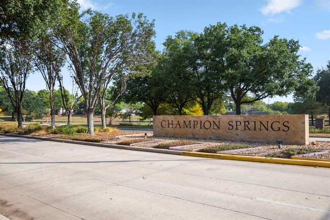 Building Photo - 16935 Valley Palms Dr