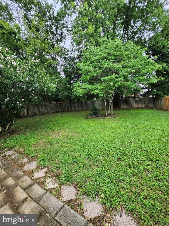 Building Photo - 22226 Valleyview Dr