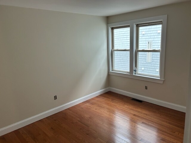 Building Photo - 211 Onset Ave