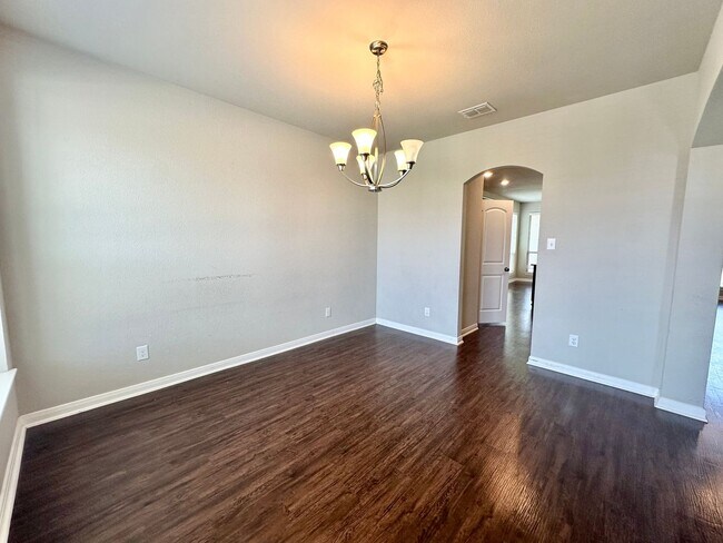 Building Photo - 10612 Langham Dr
