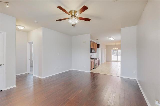 Building Photo - 1901 Prospect Ln