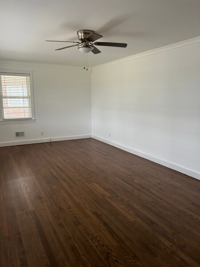 Building Photo - 208 Oneal Rd