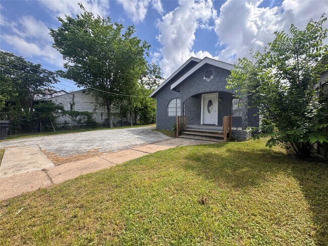 Building Photo - 4106 Robertson St