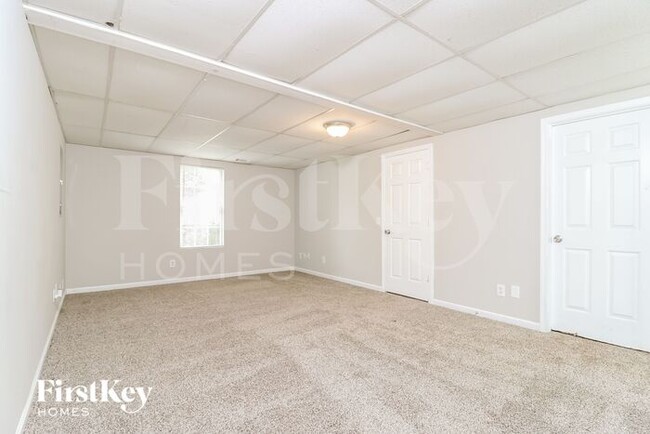 Building Photo - 1074 Bridle Creek Dr