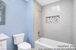 Building Photo - 5531 Ivanhoe St