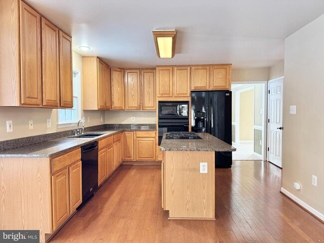 Building Photo - 31 Willowmere Ct