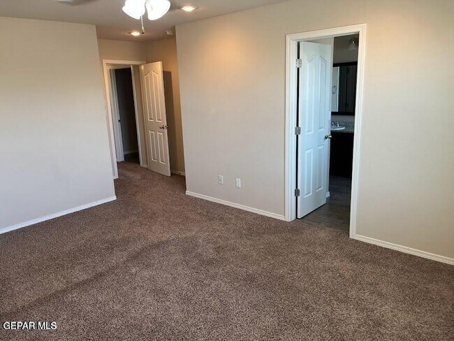 Building Photo - 7561 Red Cedar Dr