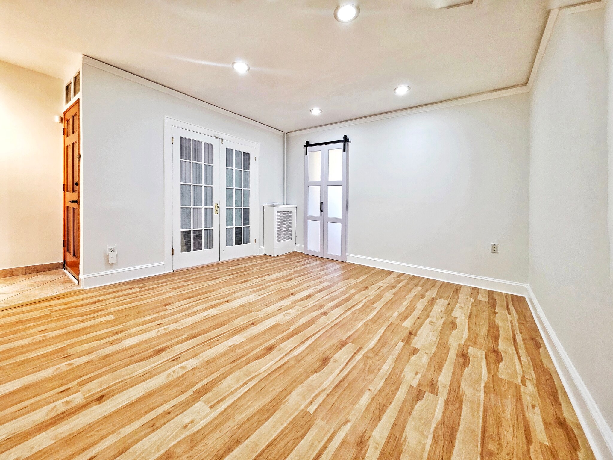 Building Photo - 2218 27th St