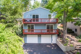 Building Photo - 1012 W Dale Ave