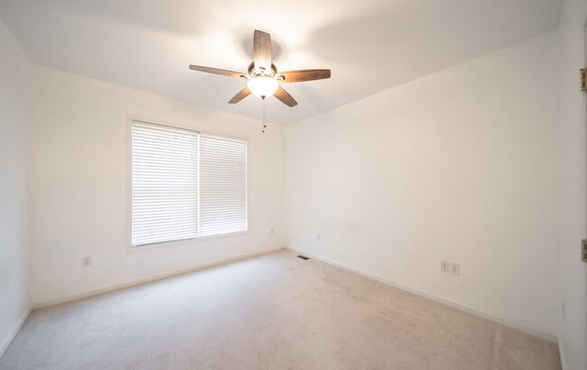 Building Photo - 814 Marit Drive