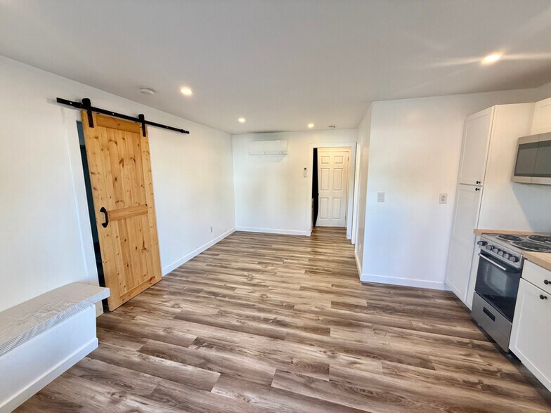 Building Photo - 6 A Marlyn Dr