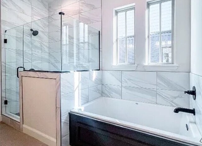 Building Photo - 3608 Union Park Pl