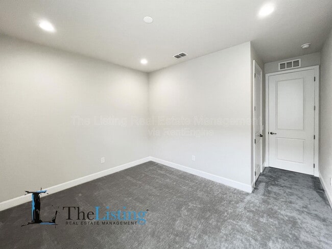 Building Photo - 3449 McLain Preserve Pt