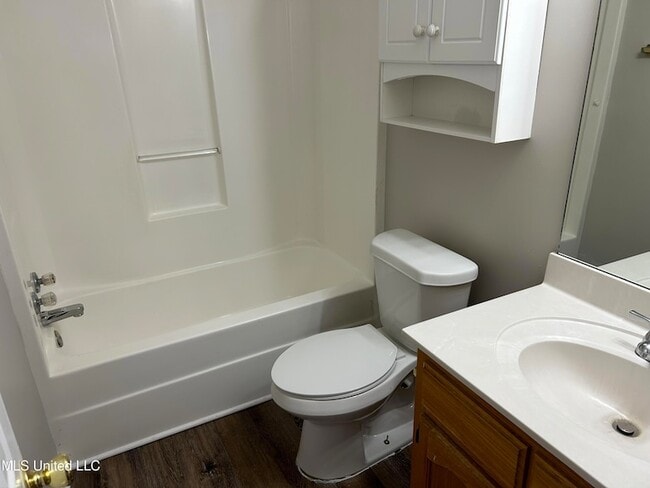 Building Photo - 6589 Pleasant Acres Dr