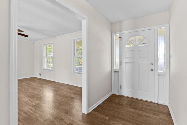 Building Photo - 2574 Richmond Hill Rd