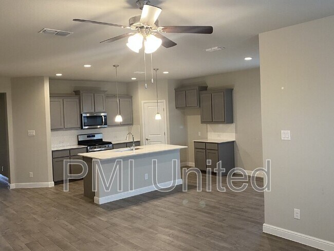 Building Photo - 249 Irish Moss Dr