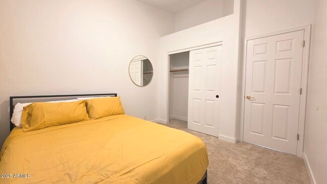 Building Photo - 843 W Locust Dr.