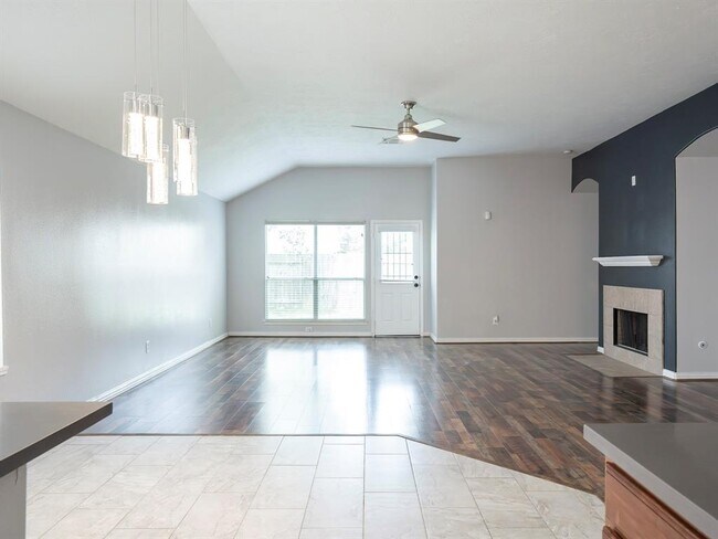 Building Photo - 2414 Alcove Foster Ct