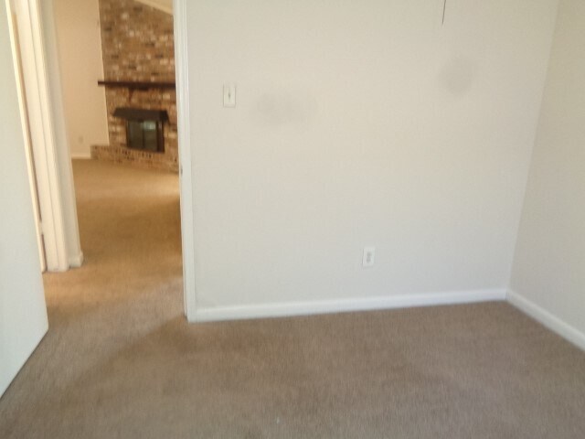 Building Photo - 1374 Gentle Bend Dr
