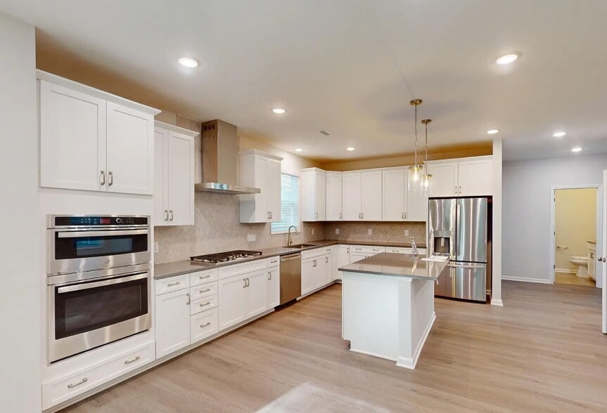 Building Photo - 130 Tawny Slope Ct