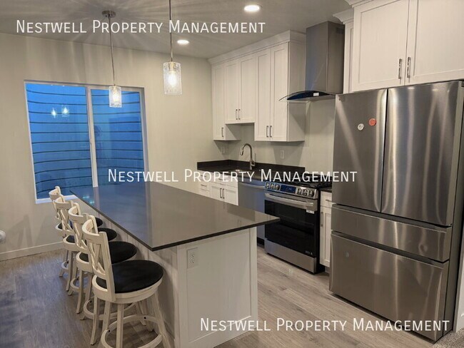 Building Photo - 3848 Safflower Dr