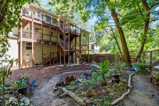 Building Photo - Old Cazadero Highway