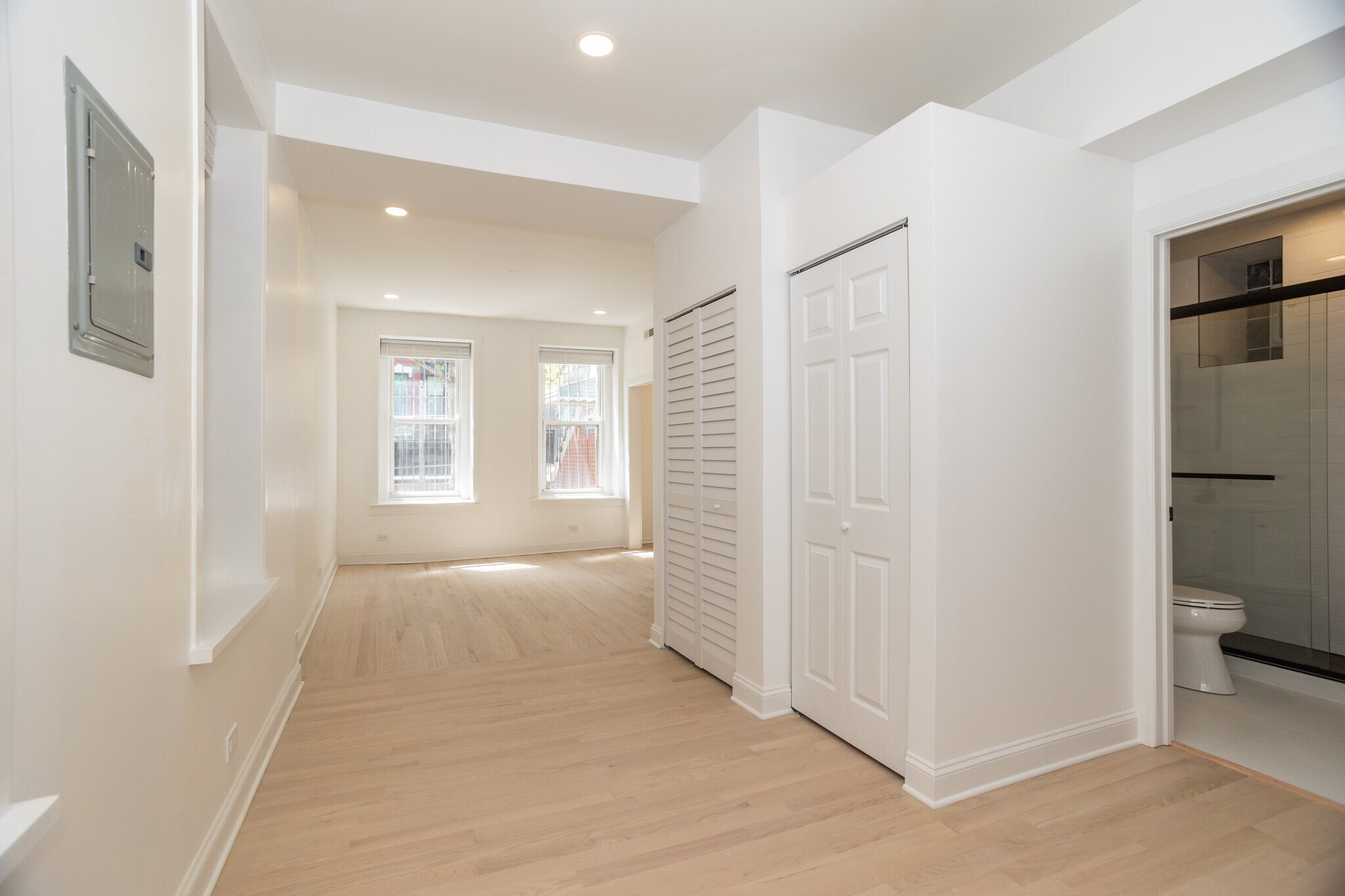 Building Photo - 1247 N Cleaver St