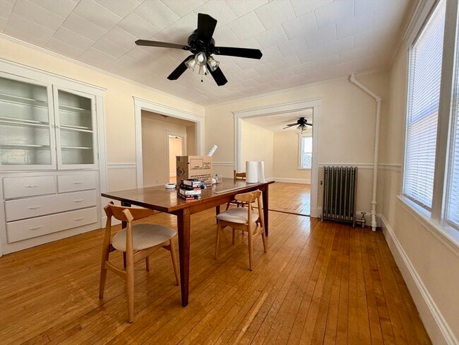 Building Photo - 58 S Crescent Circuit