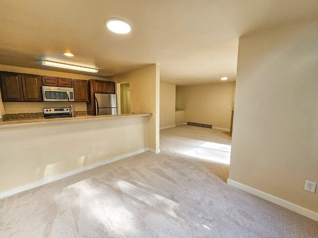 Building Photo - 13801 Old Redmond Rd