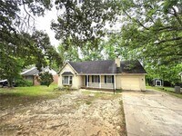 Building Photo - 6900 St Julian Way