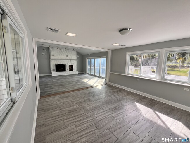 Building Photo - 267 Thunder Hill Dr