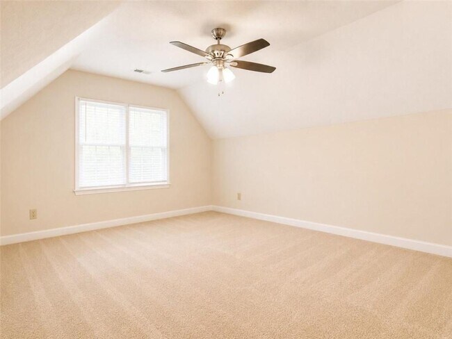 Building Photo - 1630 Green Oak Cir NW