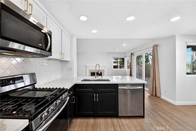 Building Photo - 3355 Sterling Dr