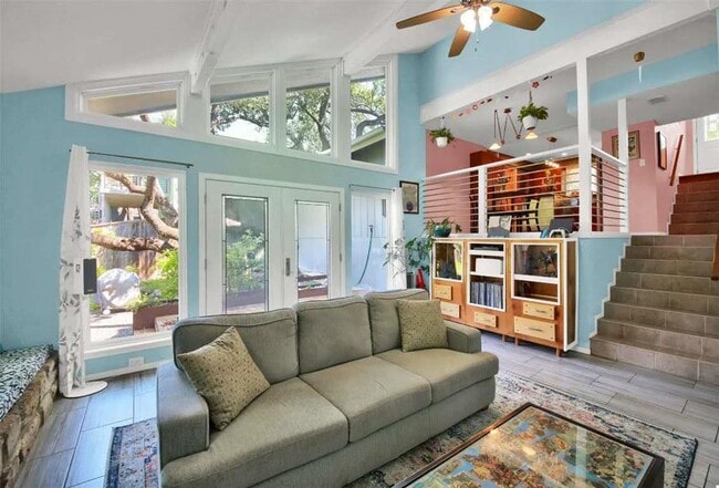 Building Photo - 11510 Oak Knoll Dr