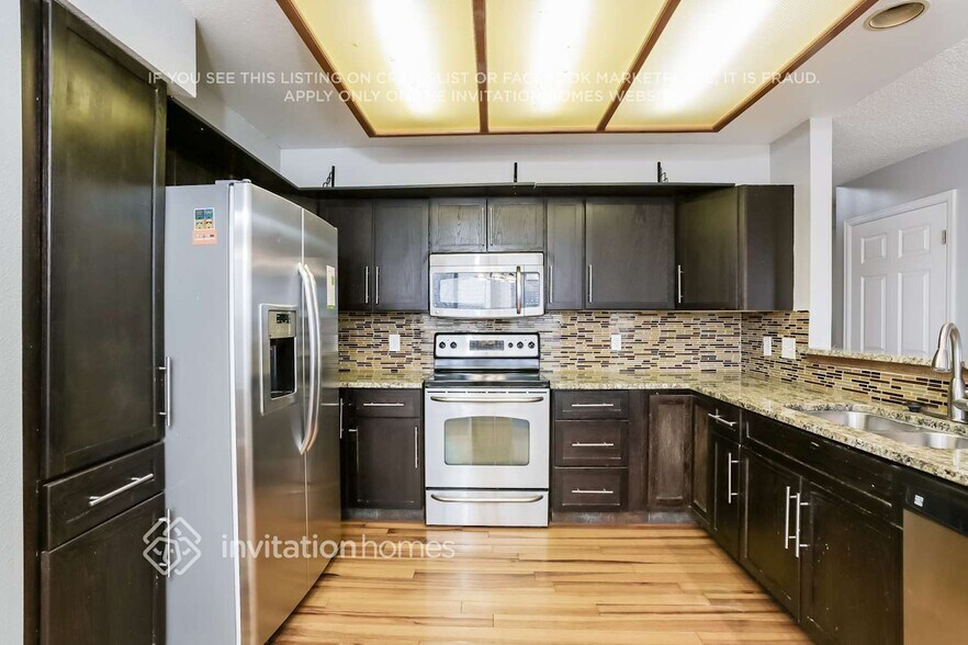 Building Photo - 1254 Ascot Ave