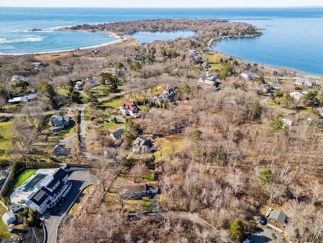 Building Photo - 17 Hillside Rd